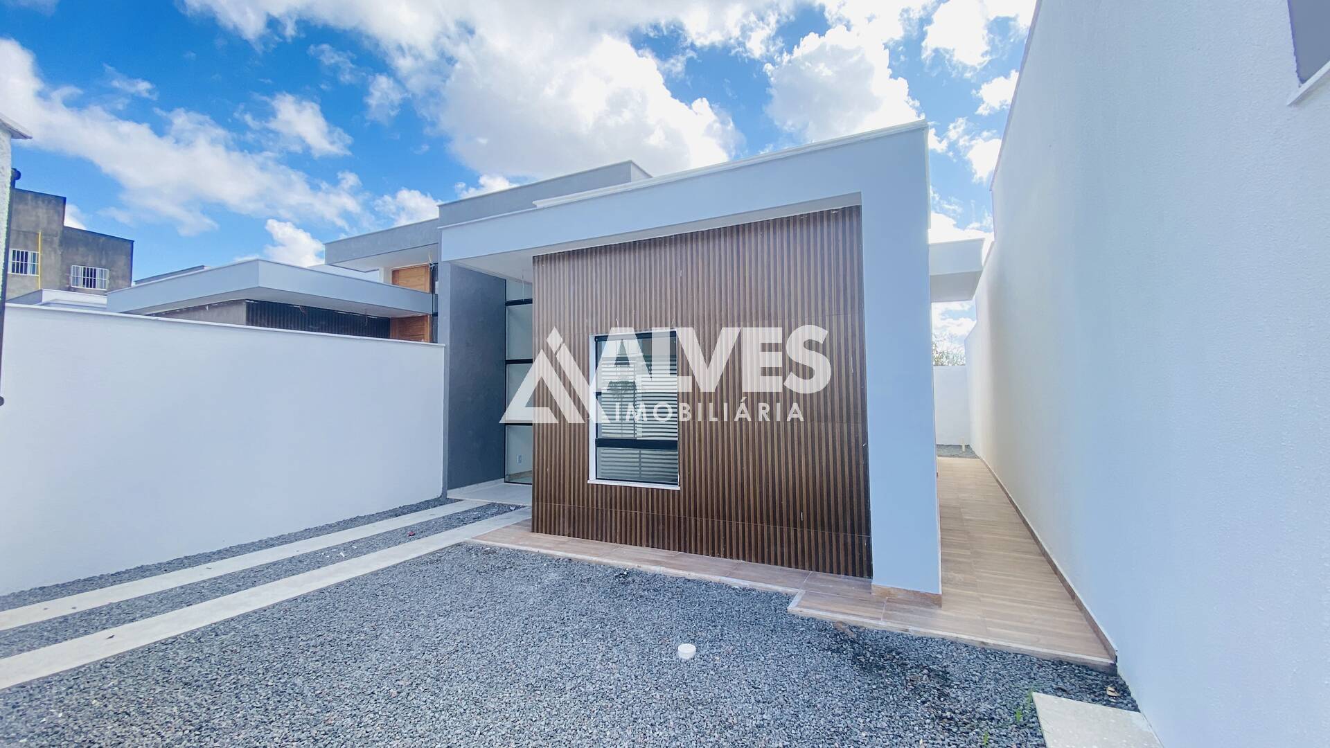 Casa à venda com 3 quartos, 80m² - Foto 4