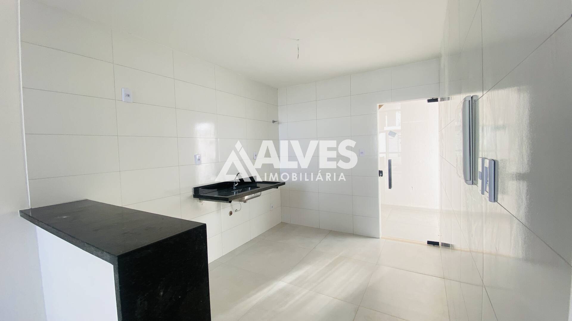 Casa à venda com 3 quartos, 80m² - Foto 9