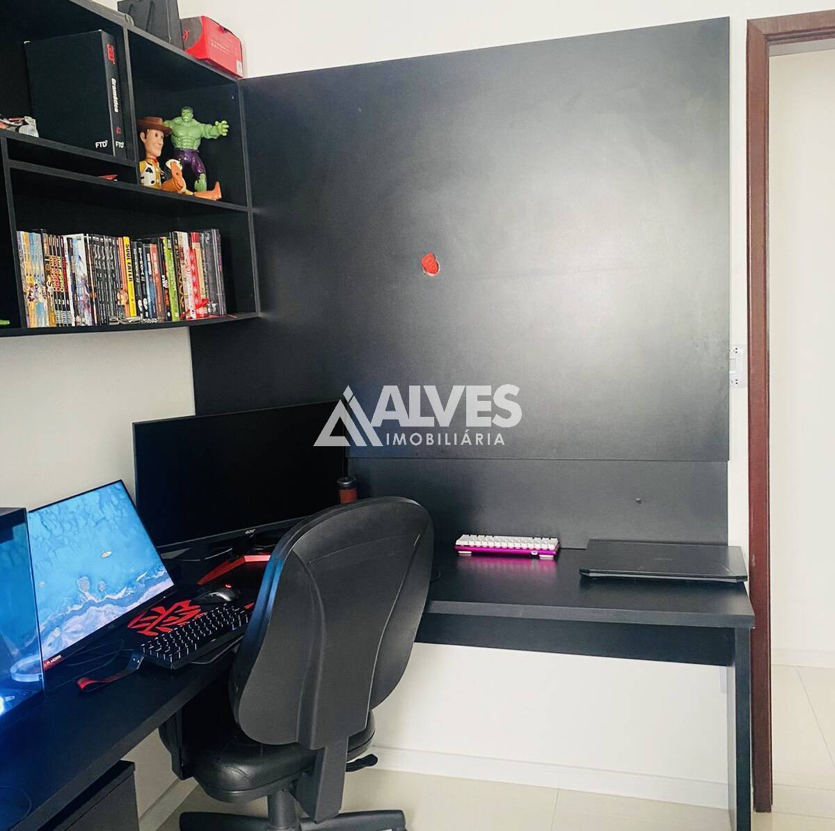 Casa à venda com 3 quartos, 90m² - Foto 13