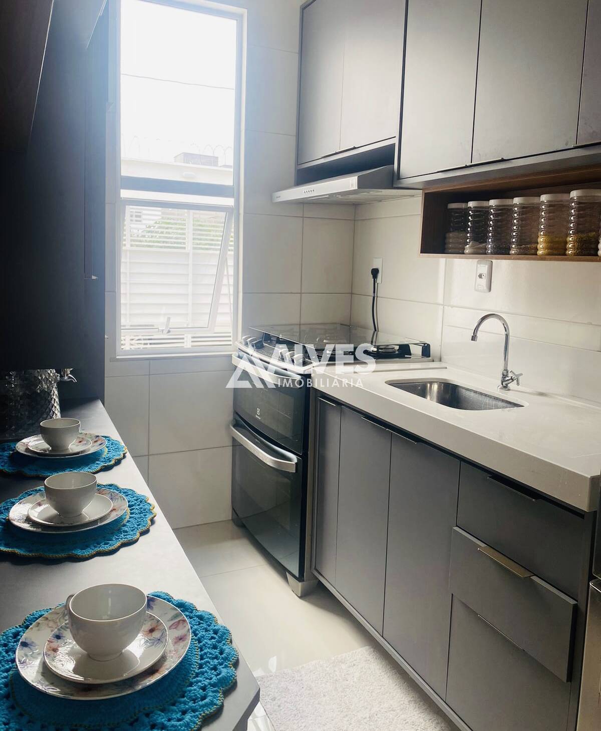 Casa à venda com 3 quartos, 90m² - Foto 4