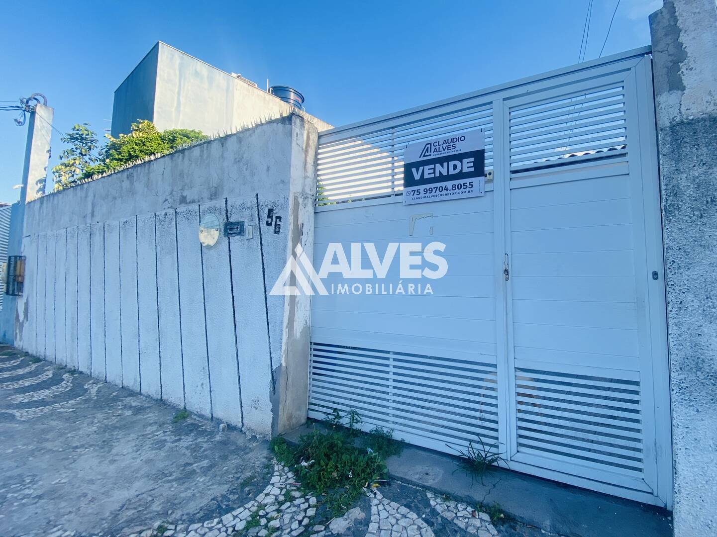 Casa à venda com 3 quartos, 120m² - Foto 1