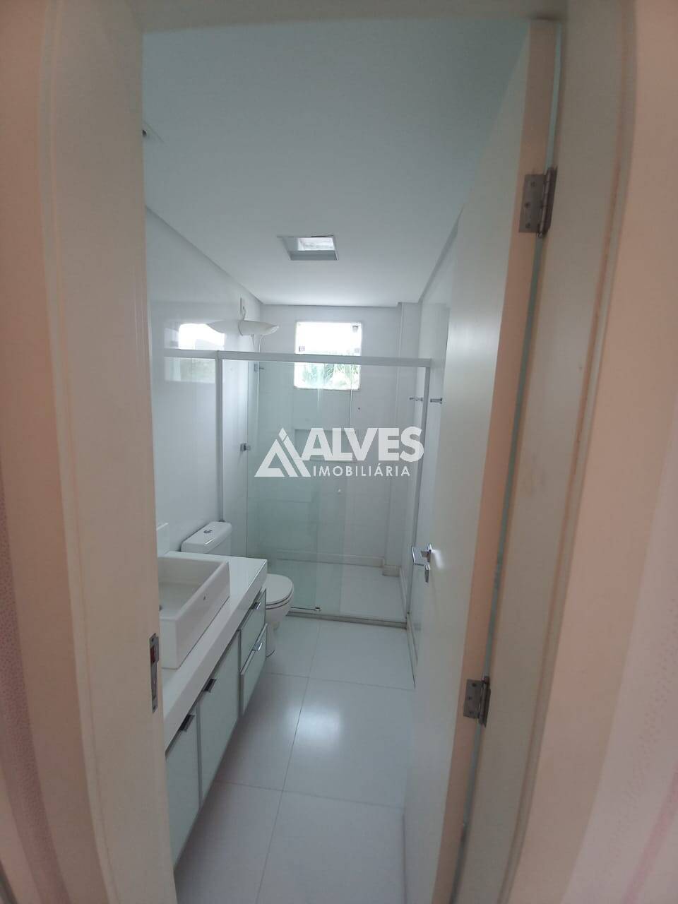 Casa de Condomínio à venda com 4 quartos, 550m² - Foto 24