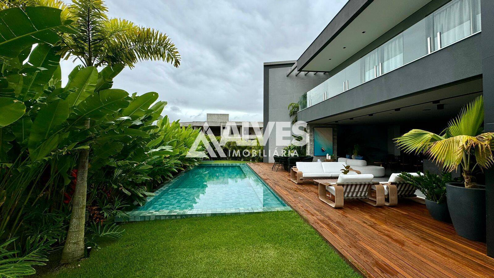 Casa de Condomínio à venda com 5 quartos, 400m² - Foto 1