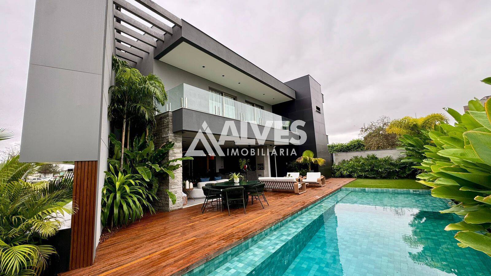 Casa de Condomínio à venda com 5 quartos, 400m² - Foto 16