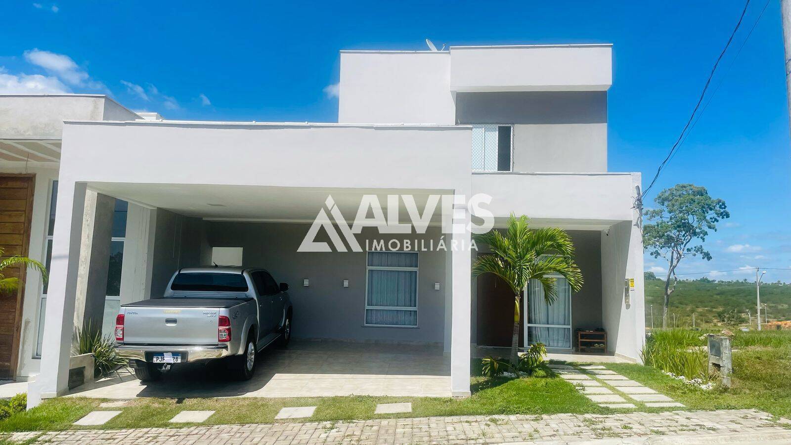 Casa de Condomínio à venda com 3 quartos, 150m² - Foto 1