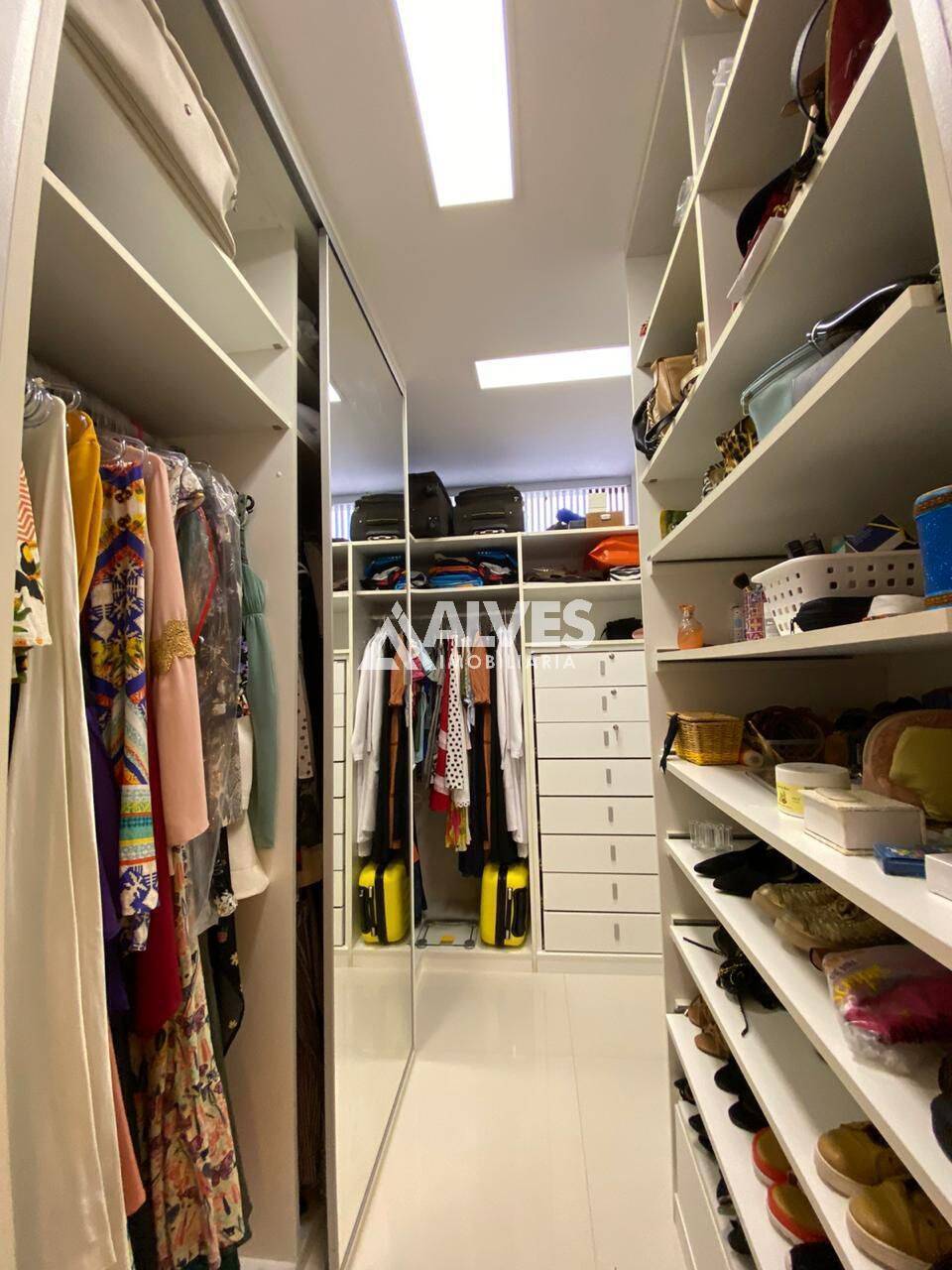 Casa de Condomínio à venda com 3 quartos, 196m² - Foto 20