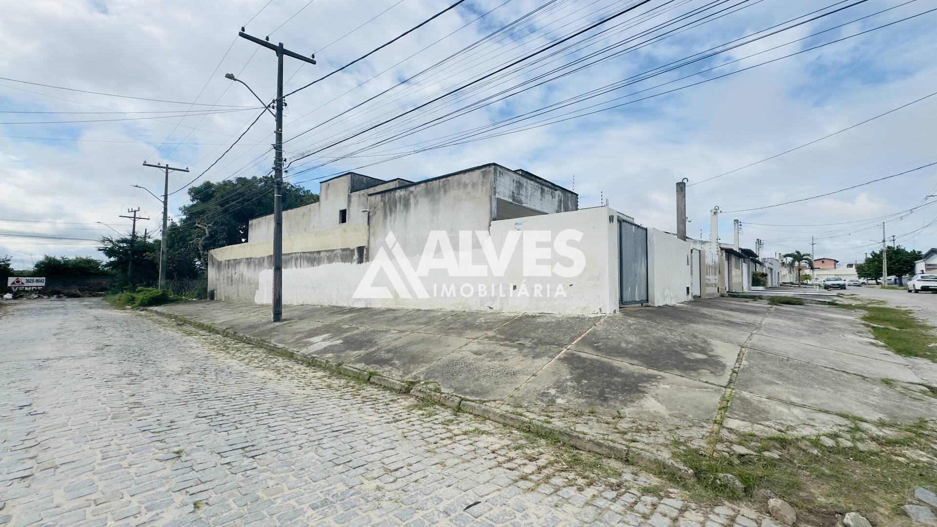 Casa à venda com 3 quartos, 90m² - Foto 3