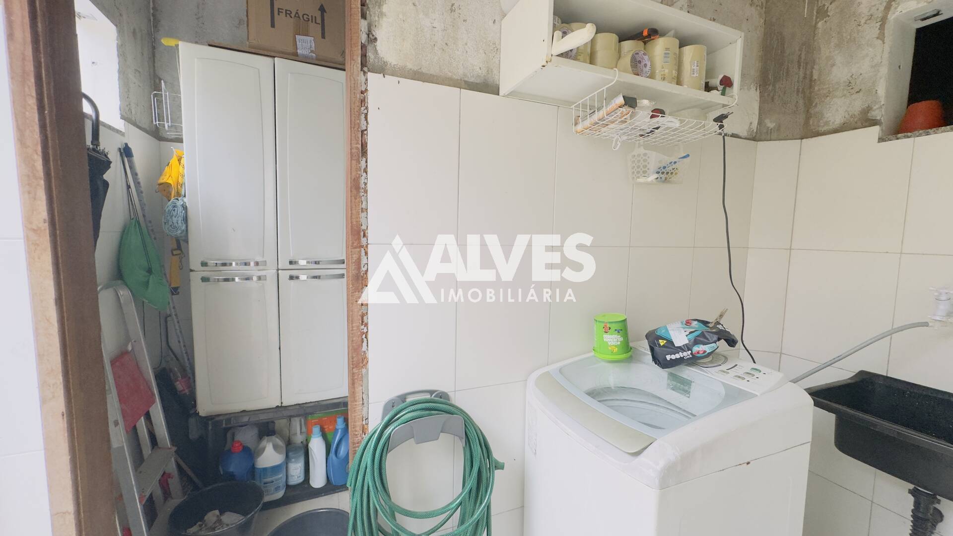 Casa à venda com 3 quartos, 90m² - Foto 13