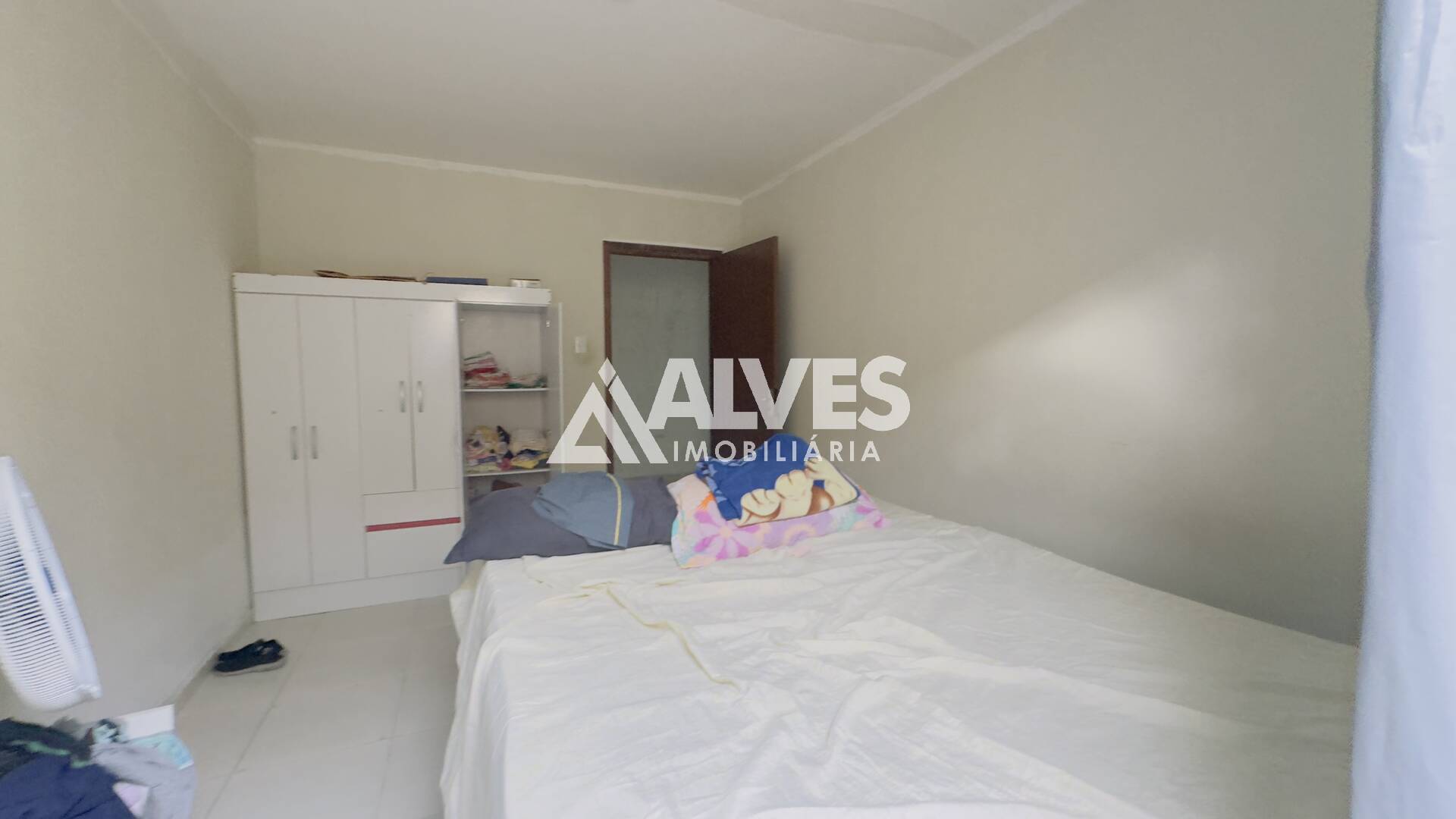 Casa à venda com 3 quartos, 90m² - Foto 12
