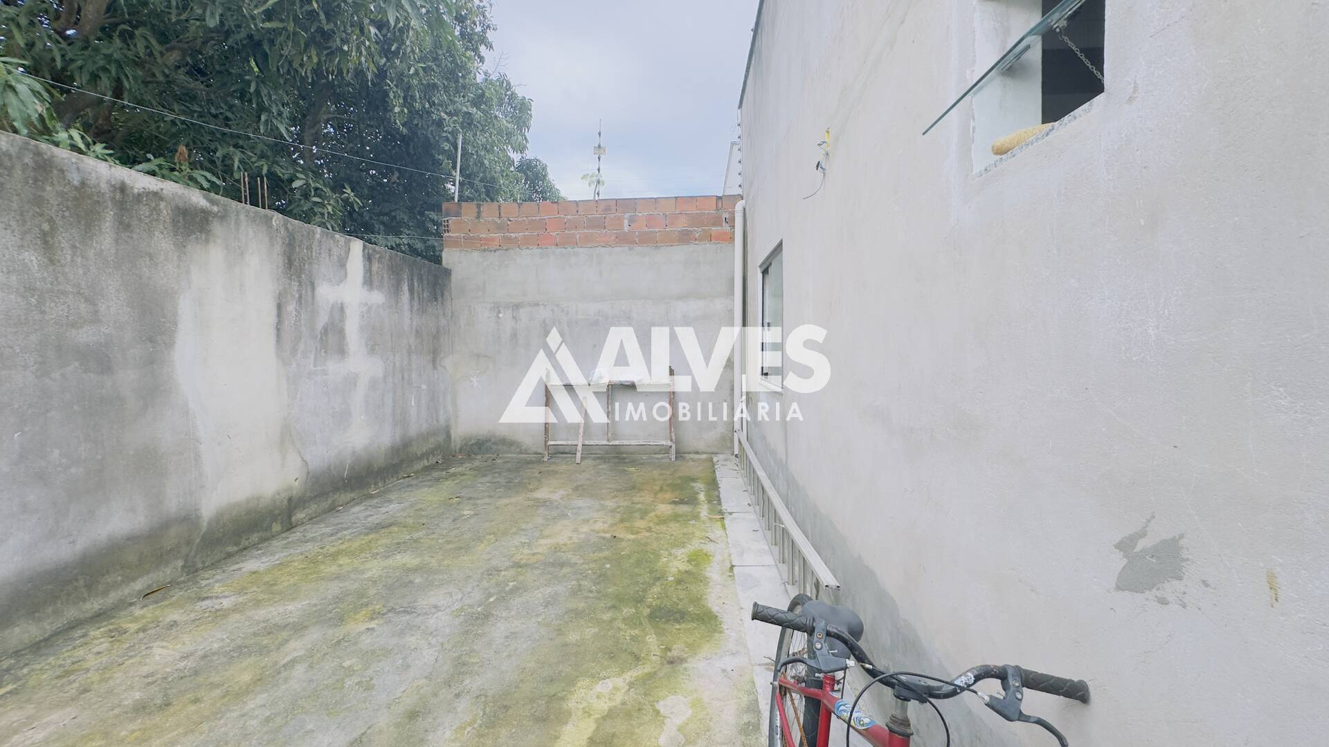 Casa à venda com 3 quartos, 90m² - Foto 17