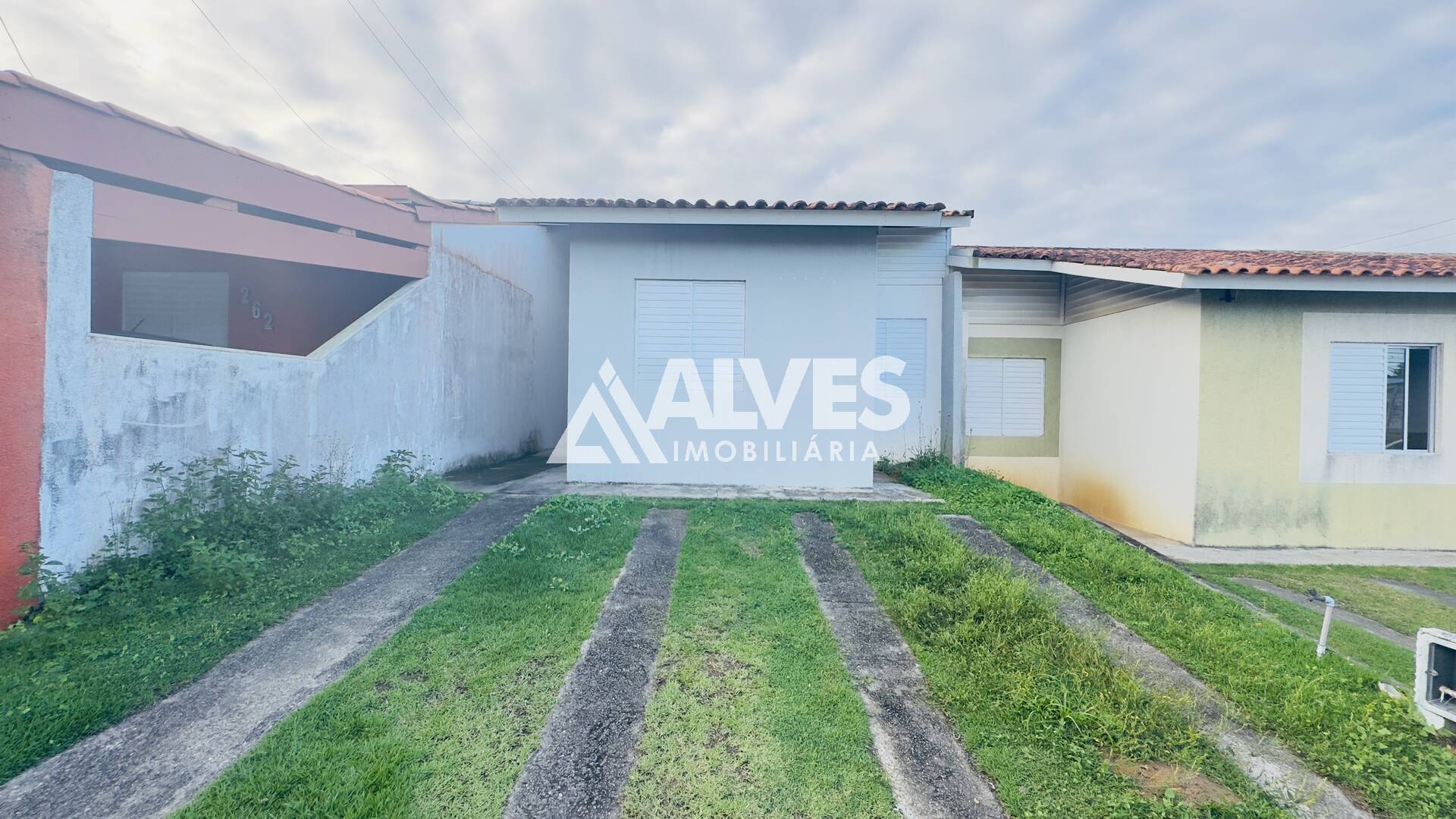 Casa de Condomínio à venda com 4 quartos, 120m² - Foto 1