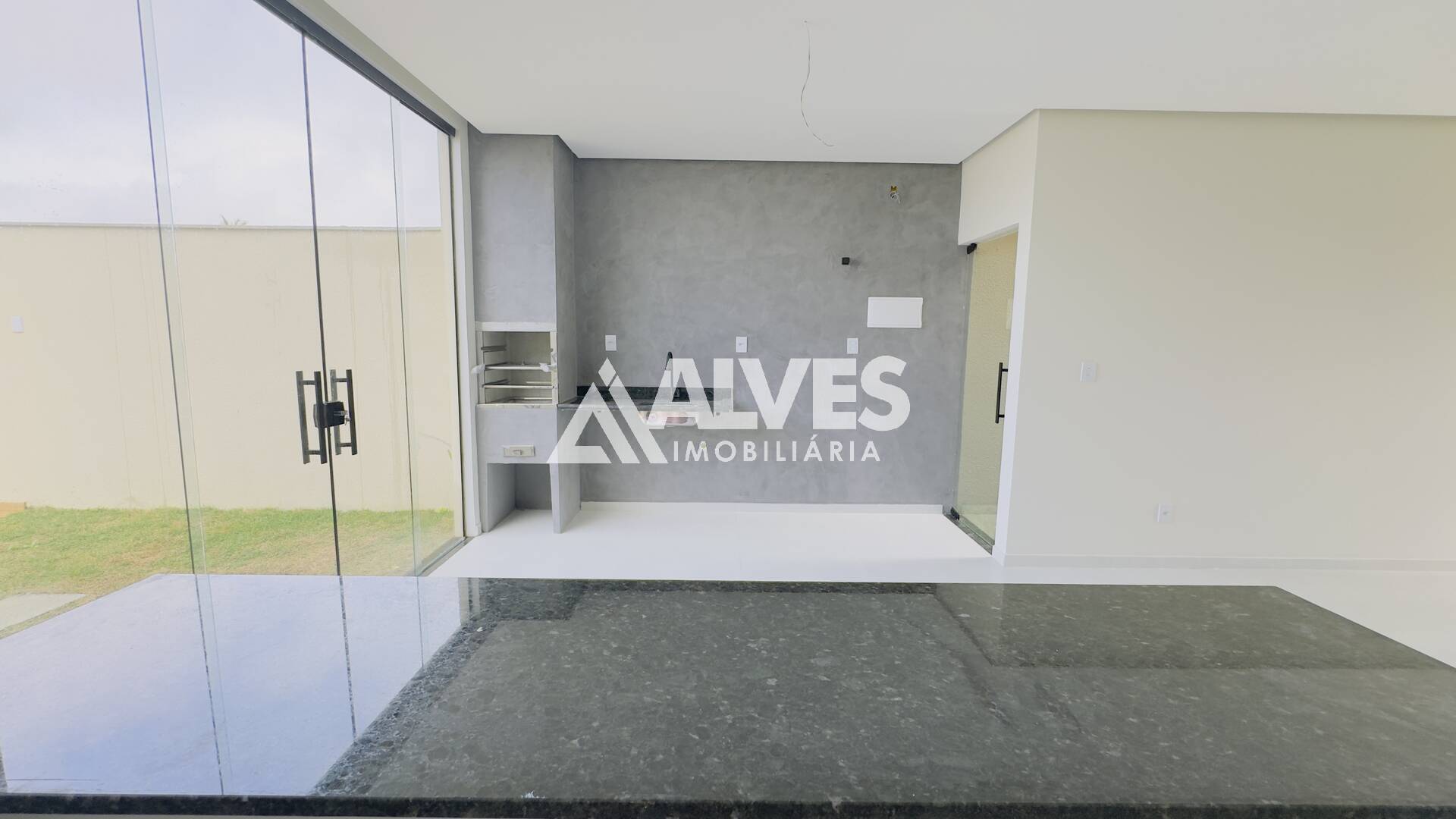 Casa à venda com 3 quartos, 118m² - Foto 14