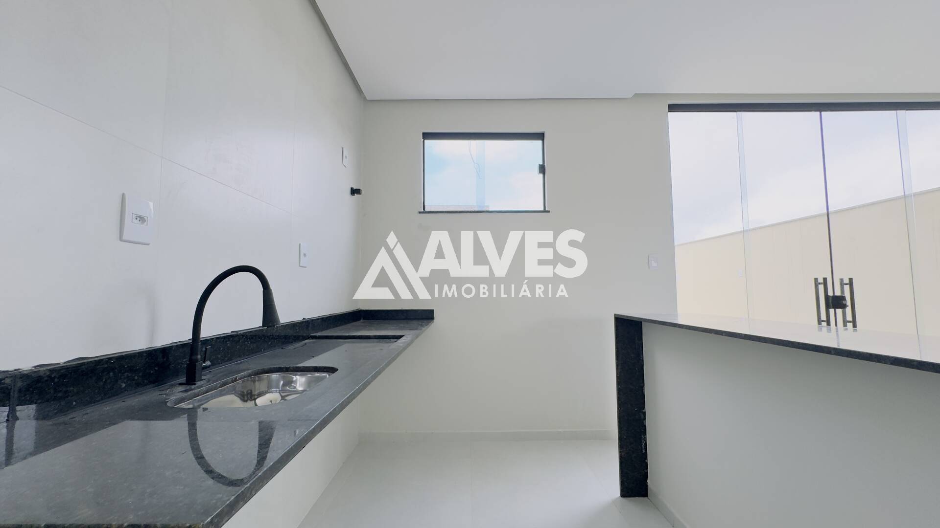 Casa à venda com 3 quartos, 118m² - Foto 13