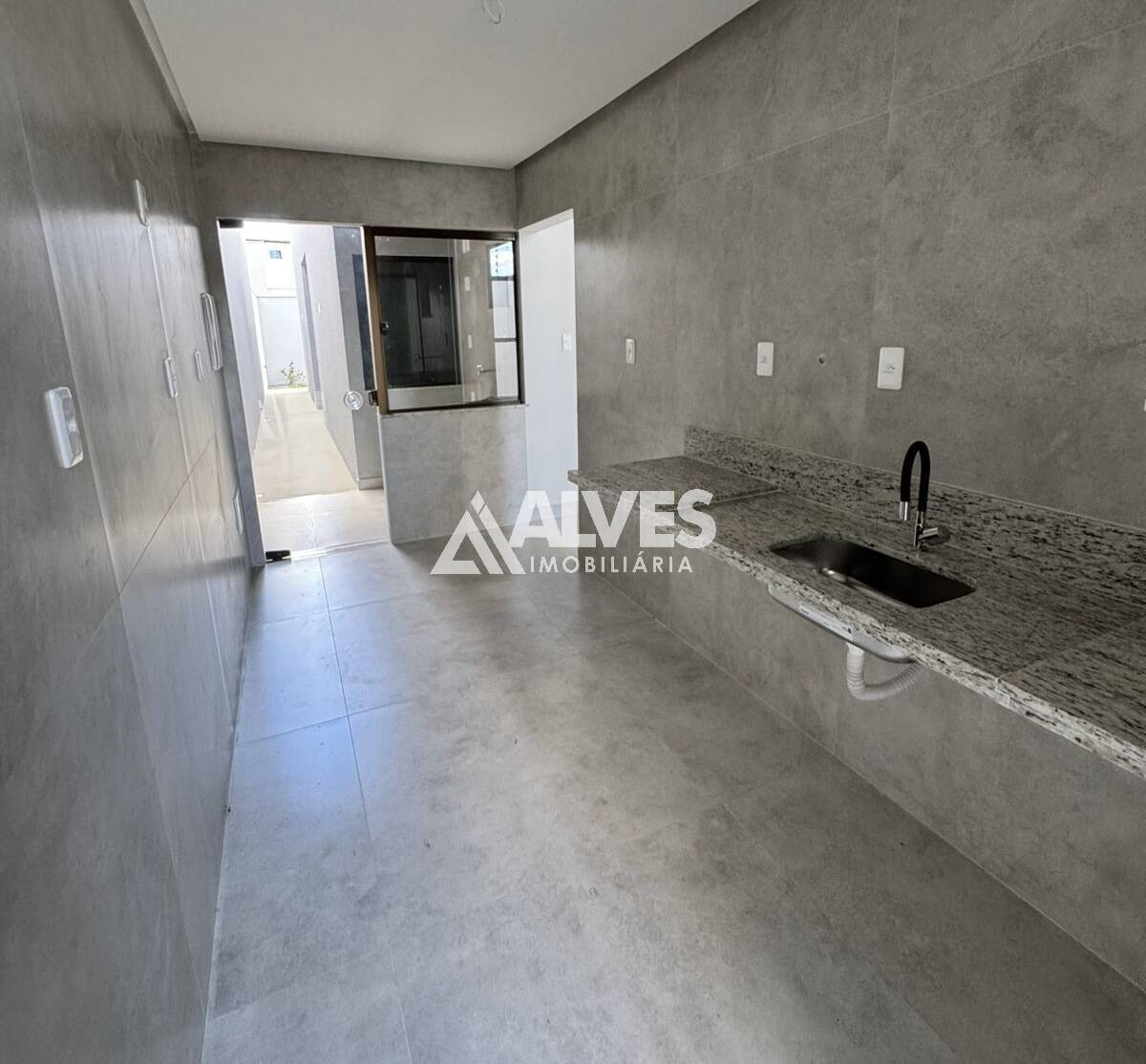 Casa à venda com 3 quartos, 85m² - Foto 3
