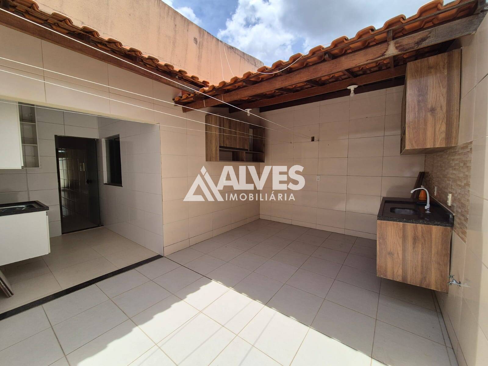 Casa, 2 quartos, 81 m² - Foto 2