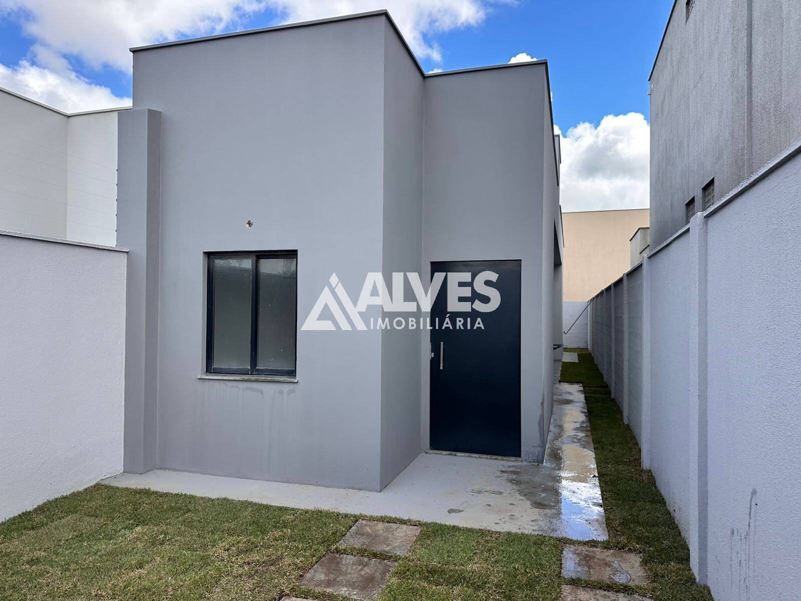 Casa à venda com 3 quartos, 85m² - Foto 3