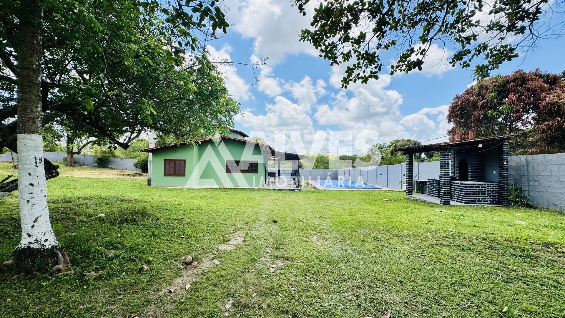 Sítio, 3 quartos, 4300 m² - Foto 1