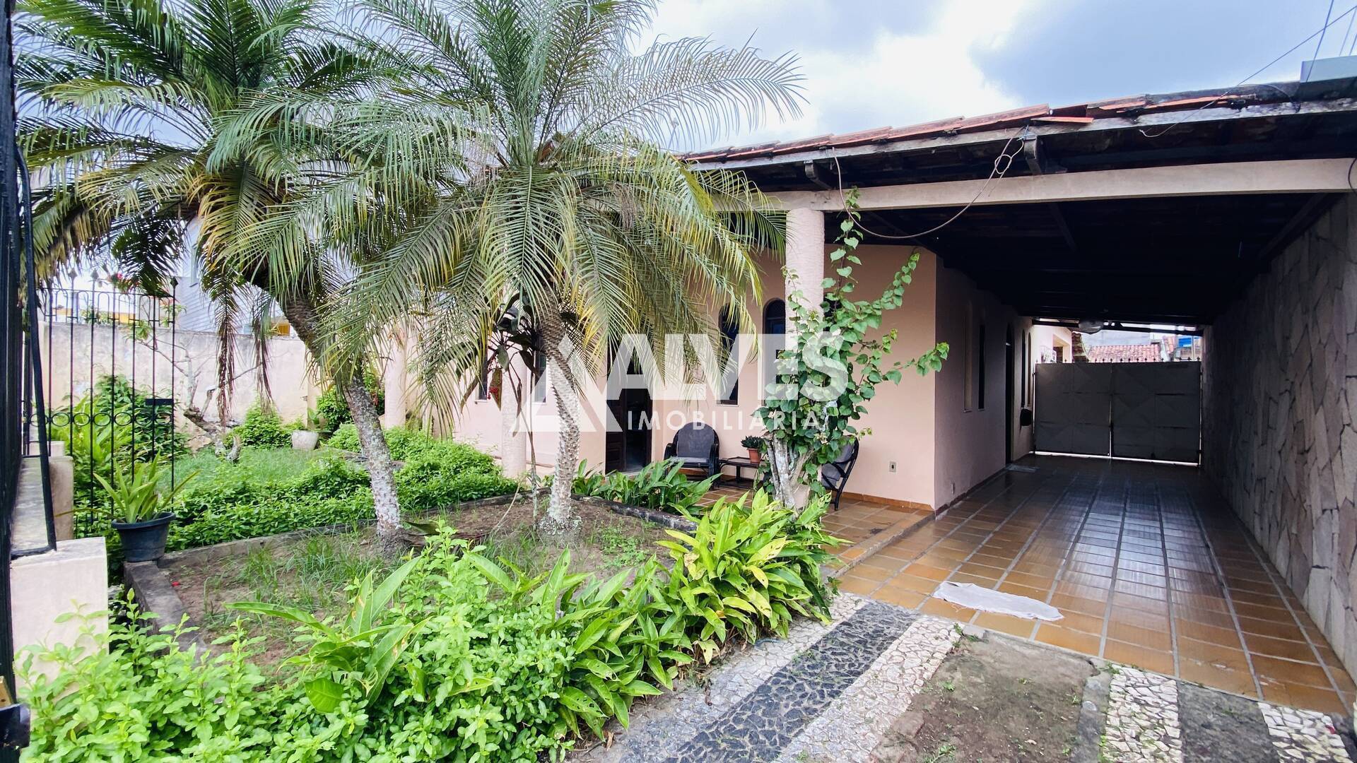 Casa à venda com 4 quartos, 540m² - Foto 2