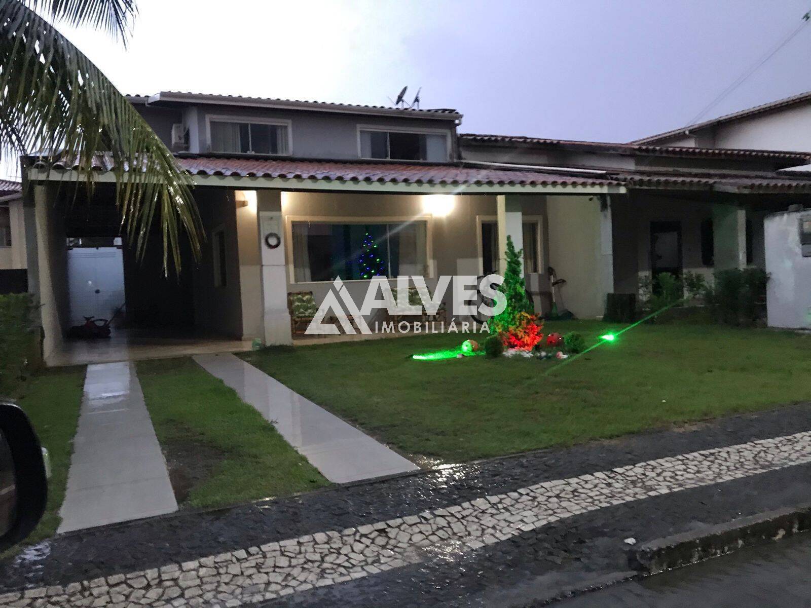 Casa de Condomínio à venda com 5 quartos, 200m² - Foto 2