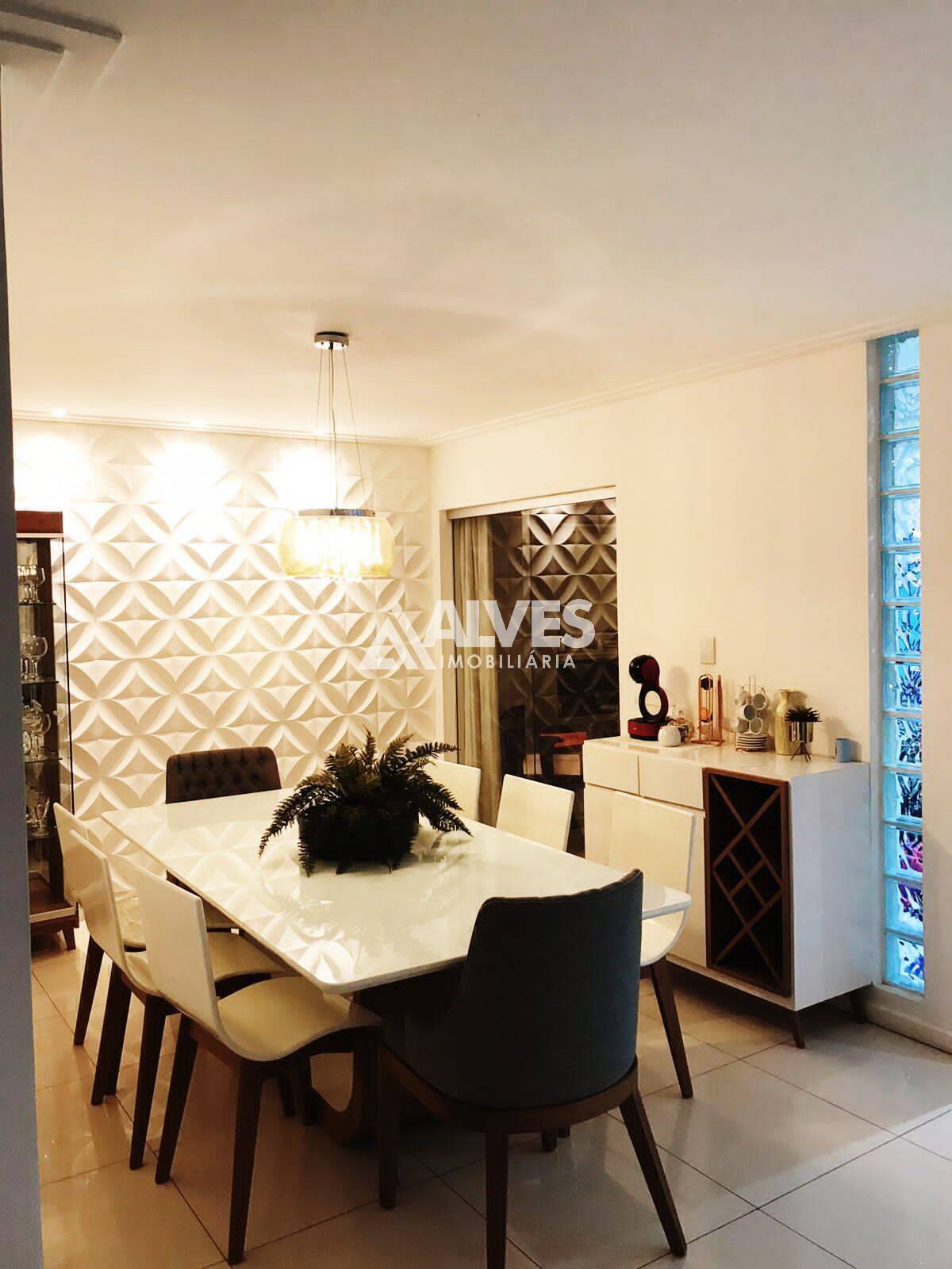 Casa de Condomínio à venda com 5 quartos, 200m² - Foto 4