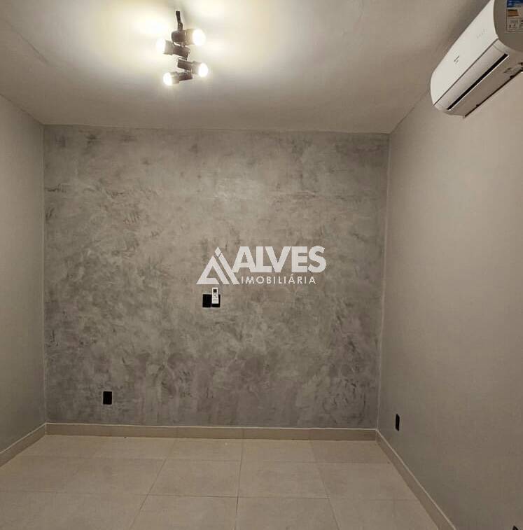 Casa à venda com 3 quartos, 110m² - Foto 10